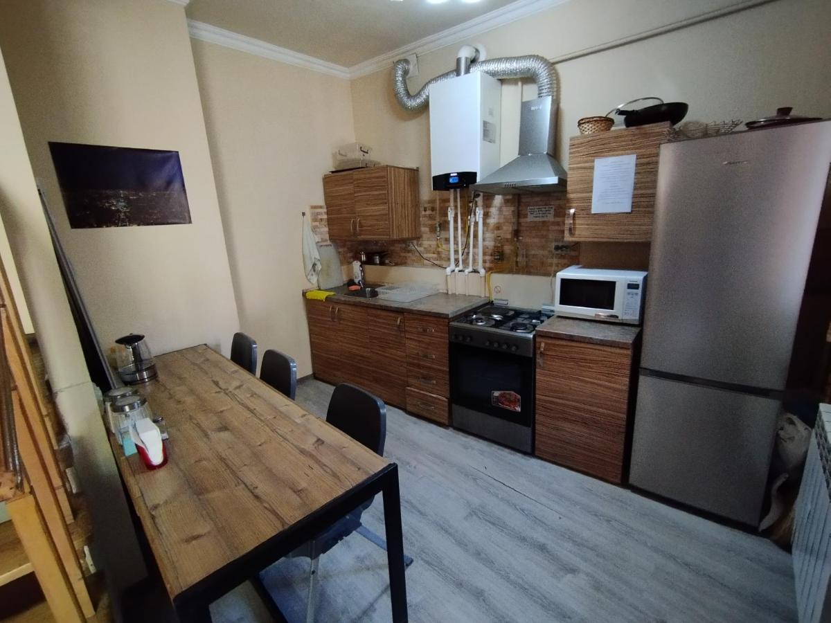 Wooden_Room_Hostel Γιερεβάν Εξωτερικό φωτογραφία